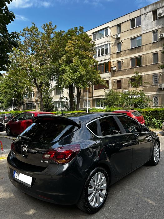 Opel Astra J Facelift