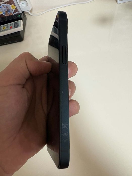 Iphone 13 + carcase-folii la el