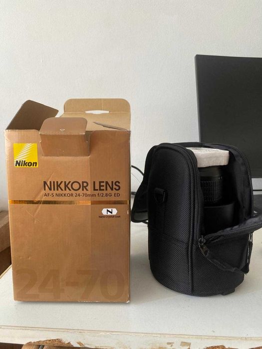 обектив AF-S Nikkor 24-70mm f/2.8 G ED