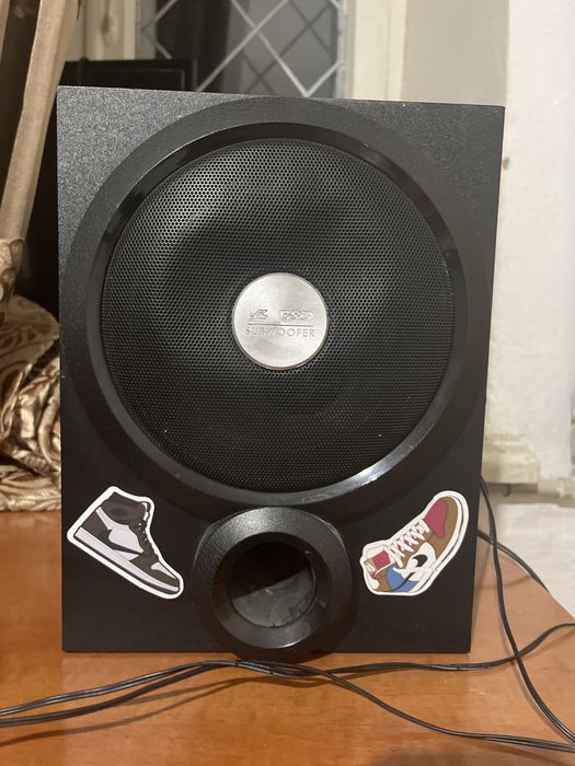 Музыкальная колонка