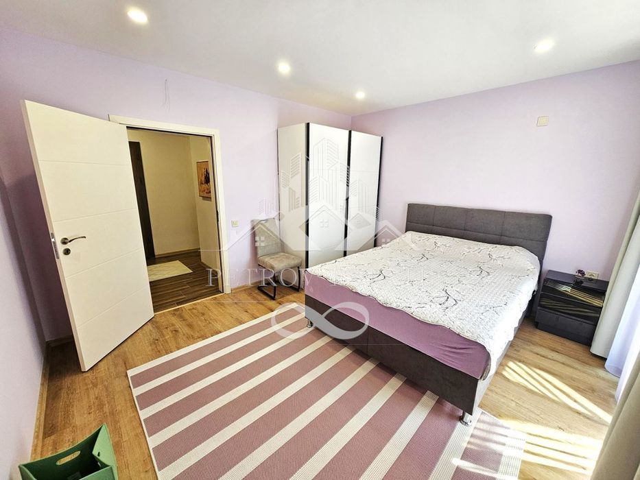 Продава се Тристаен апартамент в Велинград - 250 кв.м за 979 €/кв.м - Снимка #7