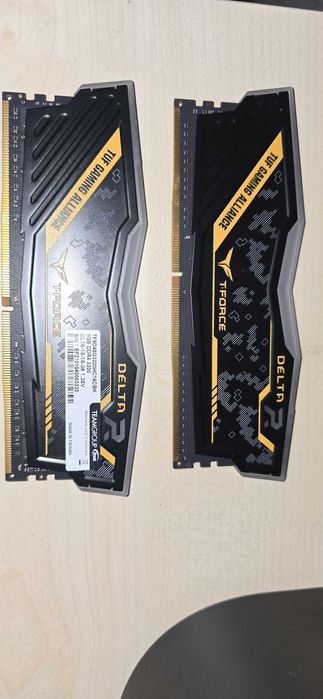 Kit RAM 16GB (2x8GB) DDR4 3200 T-Force Delta R RGB, cu cutie”)