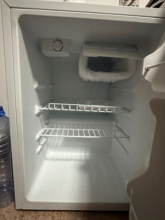 Холодильник Бирюса