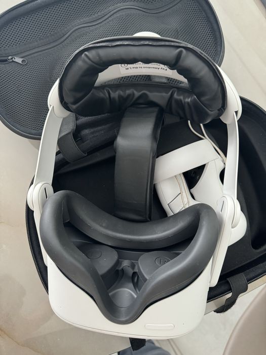 Vand VR  Meta Oculus 2  256 GB