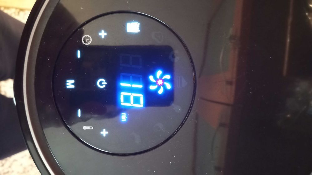 Продавам  Еър  Фраер  Delimano