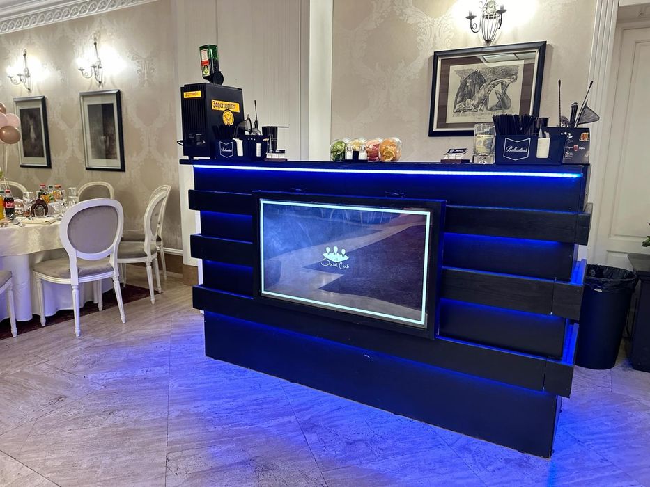 Cocktail bar mobil alcoolic / tort de shot-uri /trabuc / cigar bar