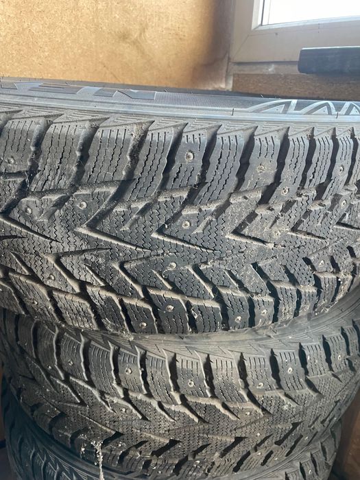 Продам зимнию резину