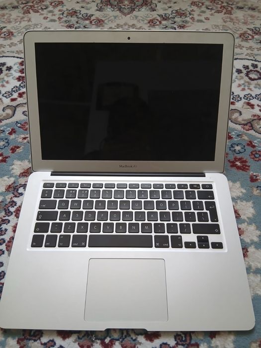MacBook 2017 года