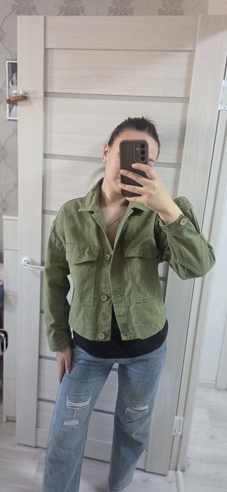 Продам пальто, жилетки, куртки женские