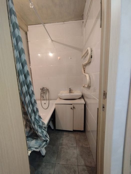 продается двух комнатная квартира