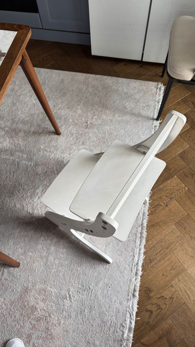 Детский растущий стул