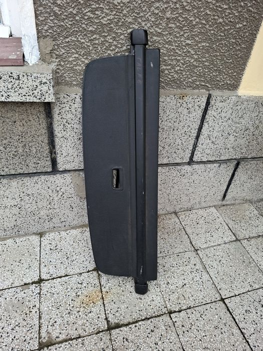 Щора за багажника на голф 5 и голф 6 от 2007г до 2013г.