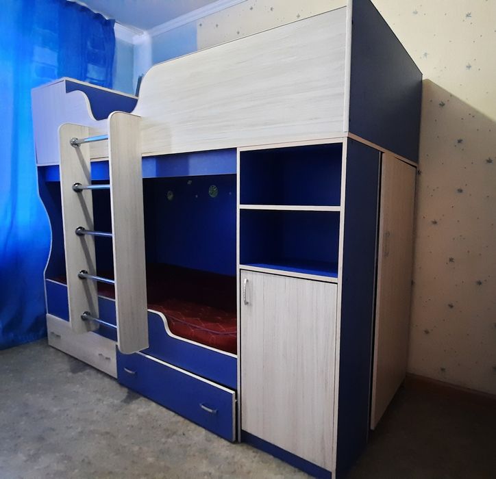 Двухярусная Кровать б/у - самовывоз