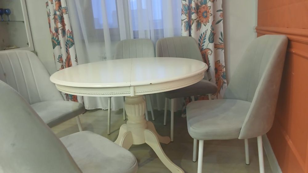 Продам стол  кухонный