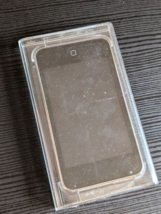 Ipod touch 32gb plus incarcator mp3 player