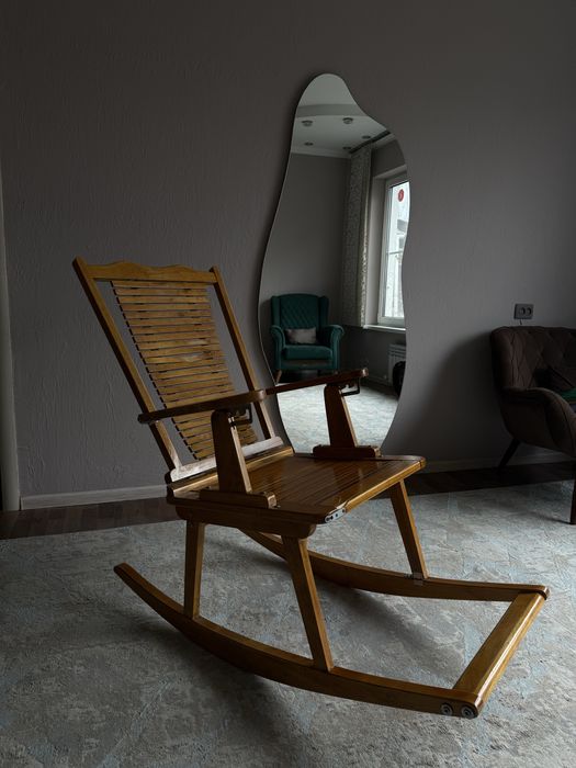 Продаю кресло качалку