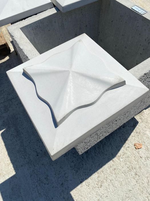 Capace, pălării, capace cu bila, intervale și coame pentru gard