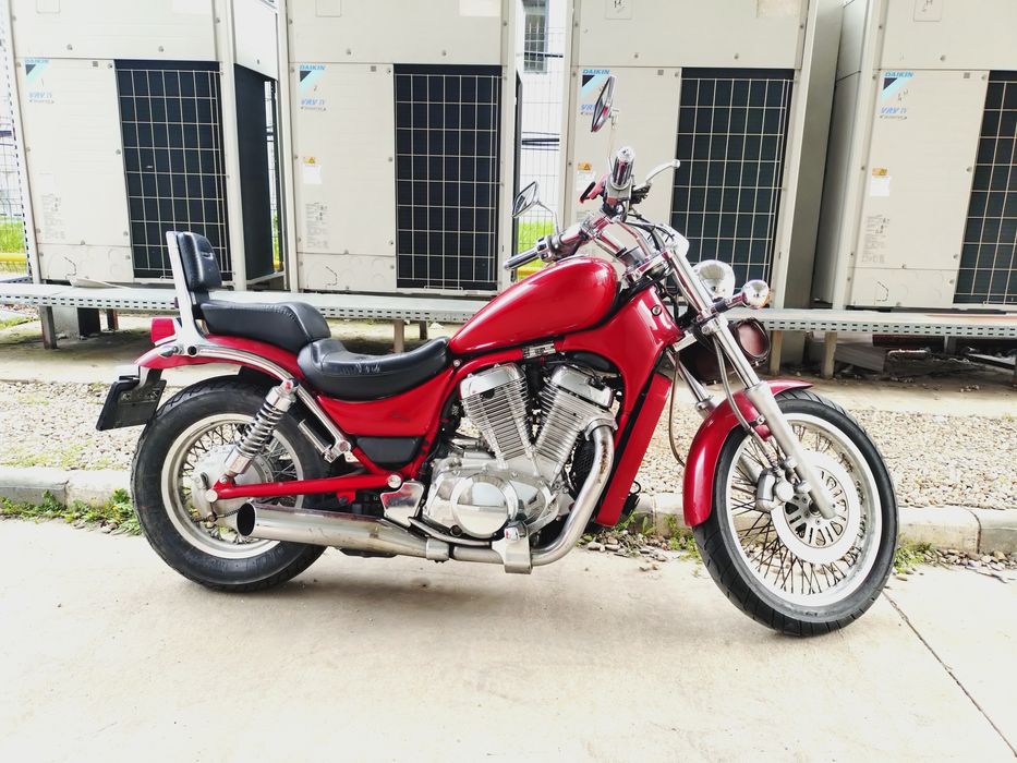 Suzuki Intruder VS 600cc A2