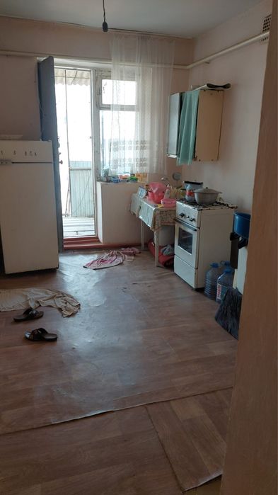 Продам  трехкомнатную квартиру