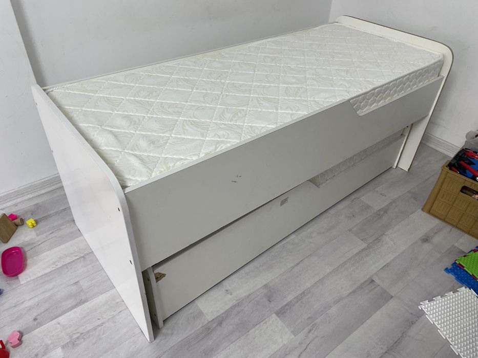 Кровать детский двухъярусный