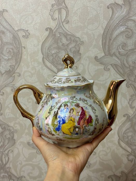 Чайный сервиз. Есть 3 новых комплекта.