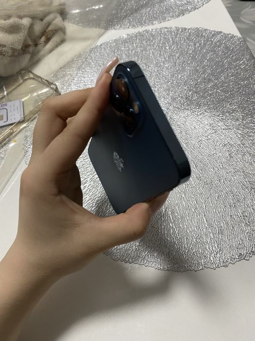 iphone 12 pro.