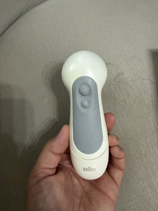 Четка за лице Braun
