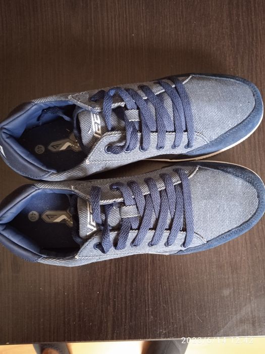 Teniși Veer bărbați.