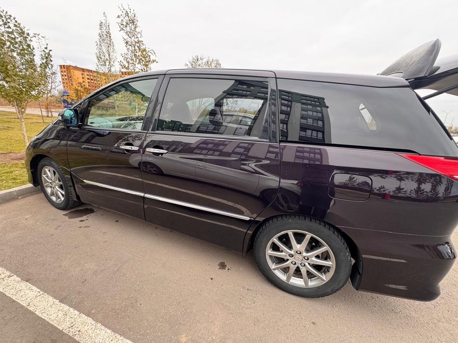 минивэн Toyota Estima в г. Экибастуз