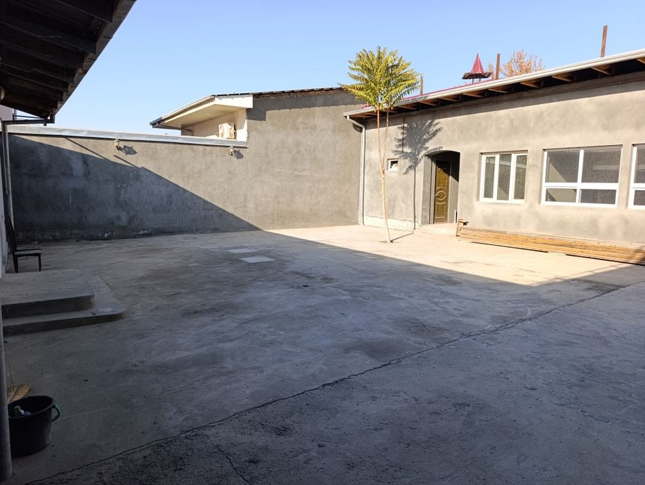 Сотилади. Нотурар 4,6 сотк, 1 линия. Чкалов метро, за сотку 50 000 $