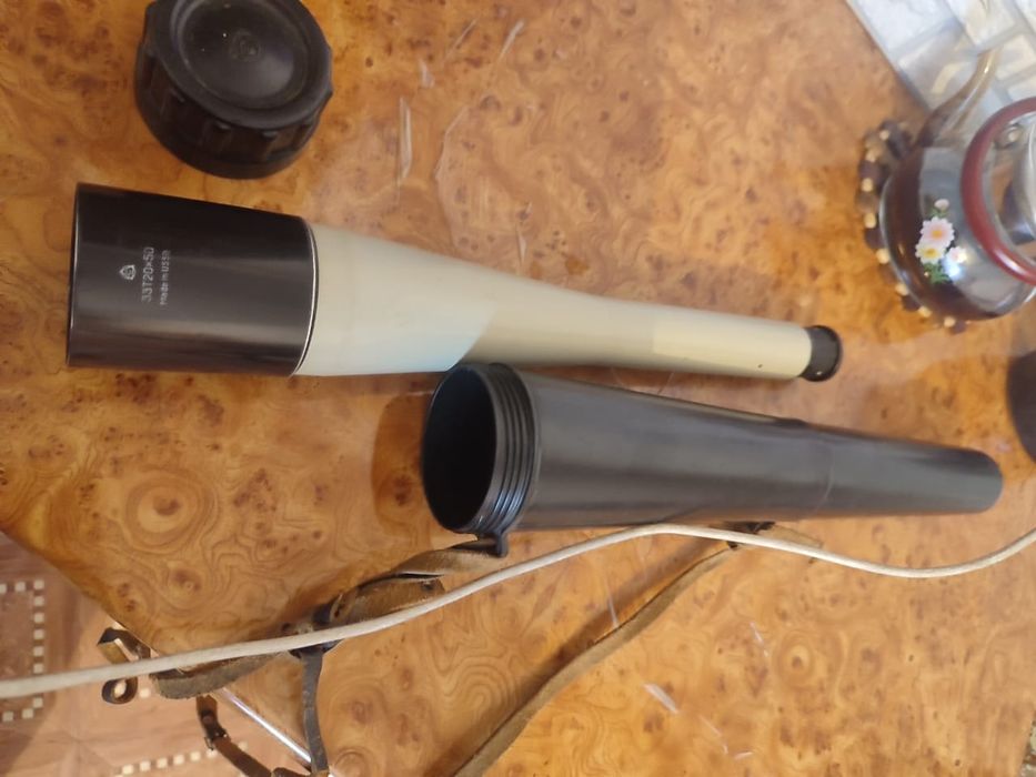 Пирамида для болтов инструментов