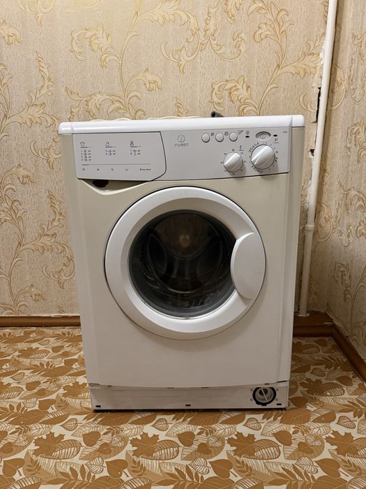 Стиральная машина indesit wi 82