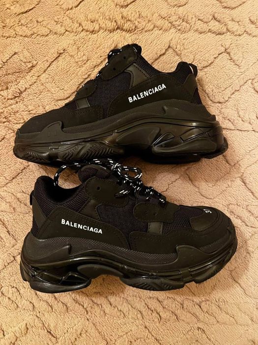 Balenciaga triple s
