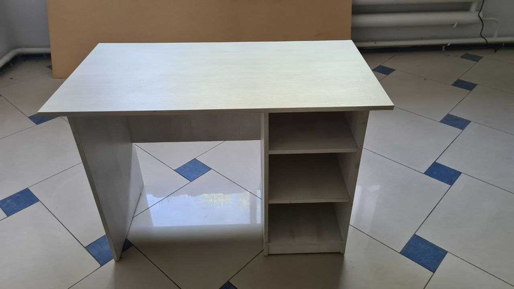 Офисный стол рабочий, письменный стол рабочий