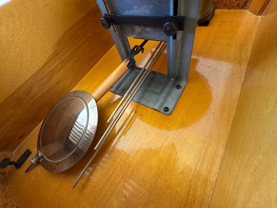 Стари луксозни ретро соц стенни дървени часовници Янтарь СССР - 2 броя