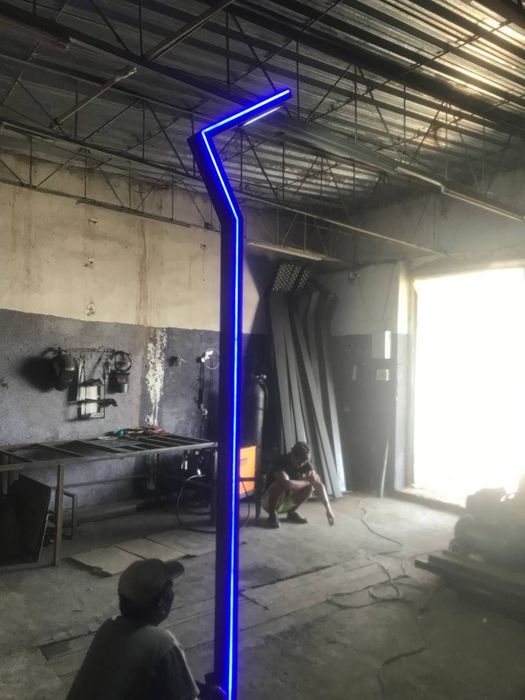 Лед Хай- Тек Сталбий