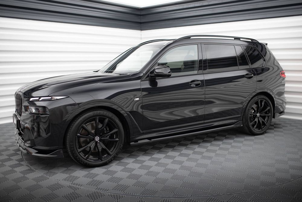 Добавки за прагове Maxton design за BMW X7 G07 (2022-)