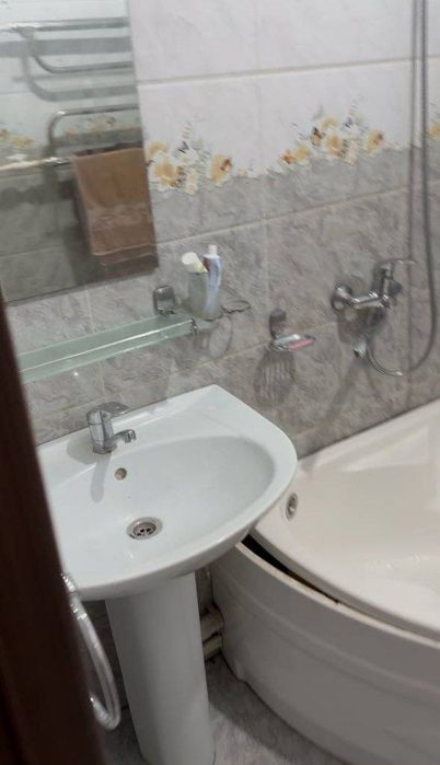 Сдаётся квартира Чиланзар 12 квартал 2/2/4 панель