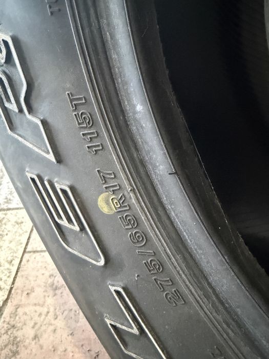 Продам 3 шины Bridgestone