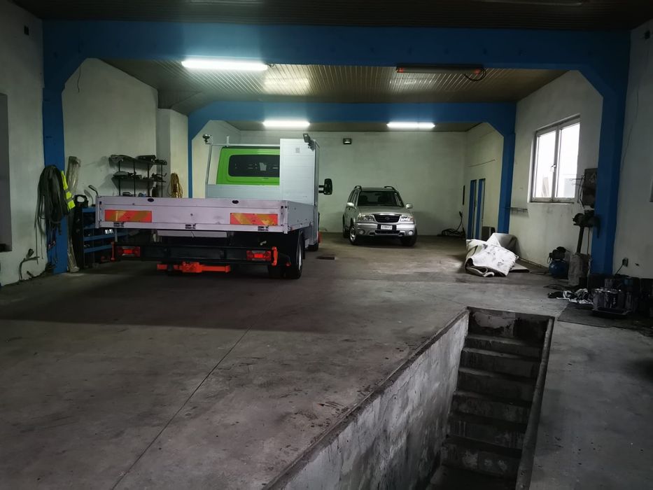 Închiriez hale, ideale pentru service auto sau  depozit