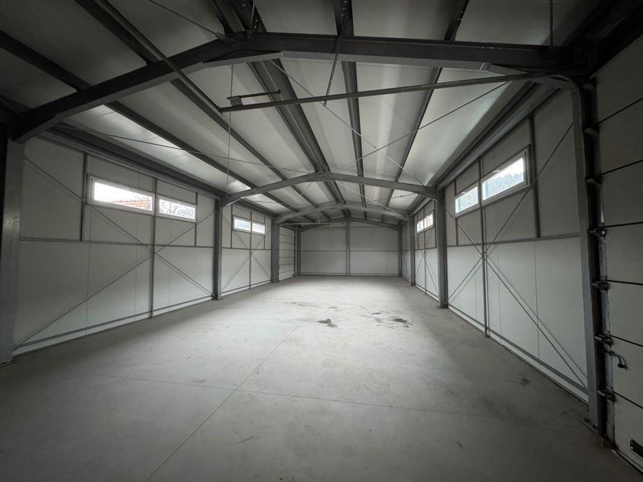 Hală și clădire de birouri în Teliu spațiu comercial