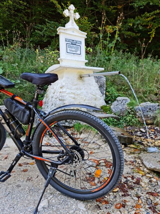 Bicicleta CARPAT MTB-HT, 24 Viteze, Cadru Aluminiu, Roti 27.5