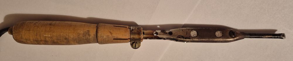 Letcon de lipit românesc