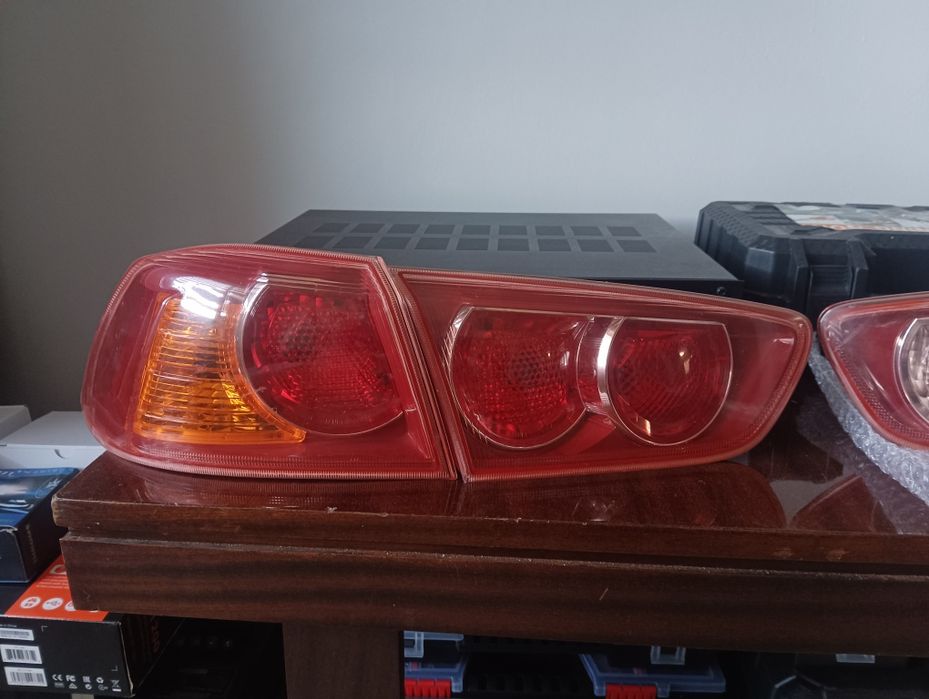 Продавам стопове за Mitsubishi Lancer