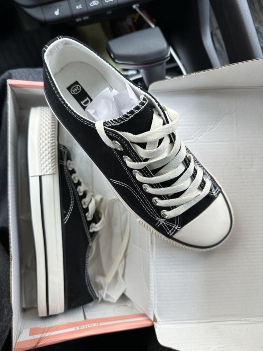 Кеды черно белые