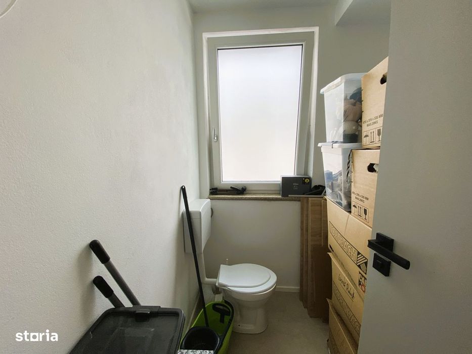 Duplex cu 4 camere 2 bai si curte libera 200 mp in Cisnadie