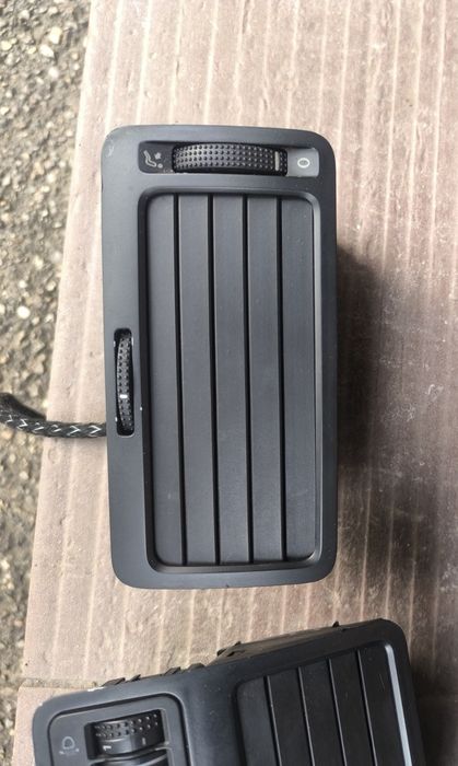 Grila aer bord Vw Golf 4 Bora