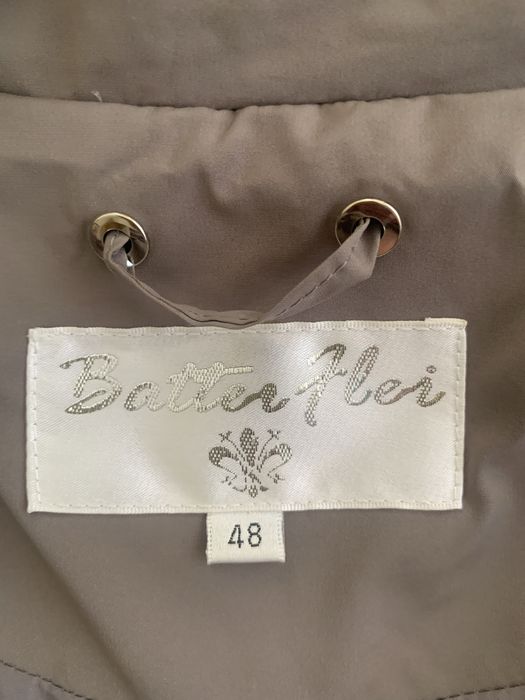 Продам женский  пуховик