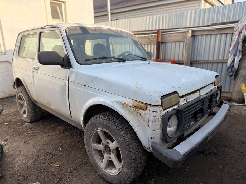 Продам нива 21214