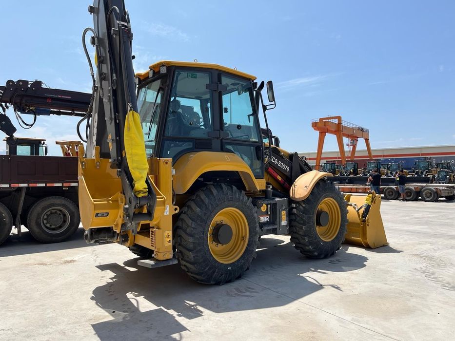 Петушок. Экскаватор-погрузчик. 3в1. Услуги